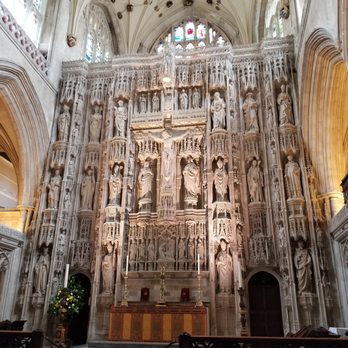 Winchester Cathedral - Churches Near Me - Winchester, HAM