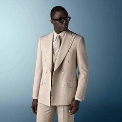 Suitsupply - Wrinkle-Free 4-Ply wool delivers natural crease resistance and a refined drape, ideal for year-round wear.