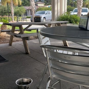 Wayback Burgers - Outdoor area - American Near Me - Hilton Head Island, South Carolina
