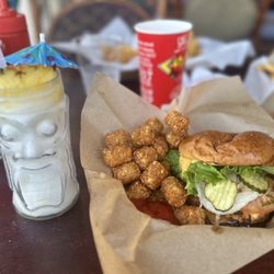 Teddy's Bigger Burgers - Haleiwa - Veggie burger, tots, piña colada