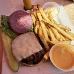 Cheeseburger with fries Cheeseburger with fries