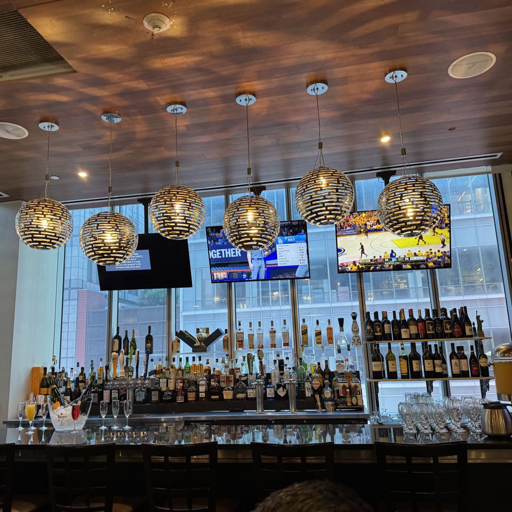 Paul's on Times Square - Bar - Bars Near Me - New York, New York Paul's on Times Square - Bar - Bars Near Me - New York, New York