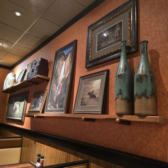 LongHorn Steakhouse - Decor - Steakhouses Near Me - Phoenix, Arizona LongHorn Steakhouse - Decor - Steakhouses Near Me - Phoenix, Arizona