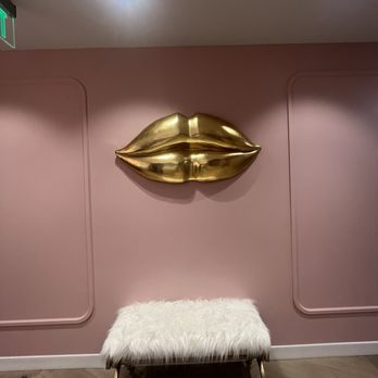 Beauty Boost Med Spa - Love the decor - Skin Care Near Me - Newport Beach, California Beauty Boost Med Spa - Love the decor - Skin Care Near Me - Newport Beach, California