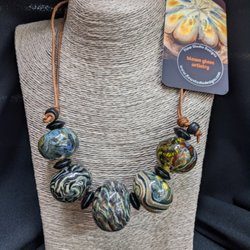 Artisans' Studio - Glass beads by Flow Studio