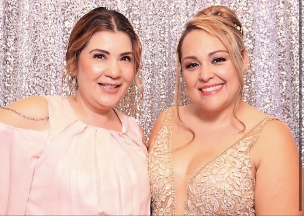 Damas Bellas By Ingrid Logo