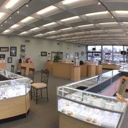 DBK Family Jewelers - The other end of the store, and the pearl/precious stone cases