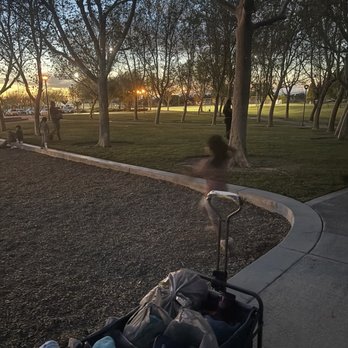 Tierra Bonita Park - Another example of the great lighting on fields - Parks Near Me - Lancaster, California Tierra Bonita Park - Another example of the great lighting on fields - Parks Near Me - Lancaster, California