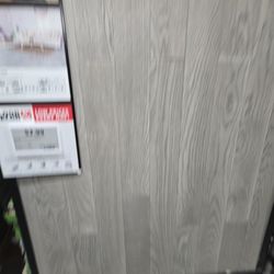 Floor & Decor