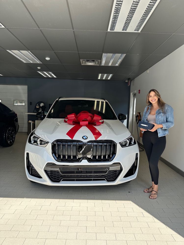 BMW OF RIDGEFIELD Updated June 2024 34 Photos & 94 Reviews 746