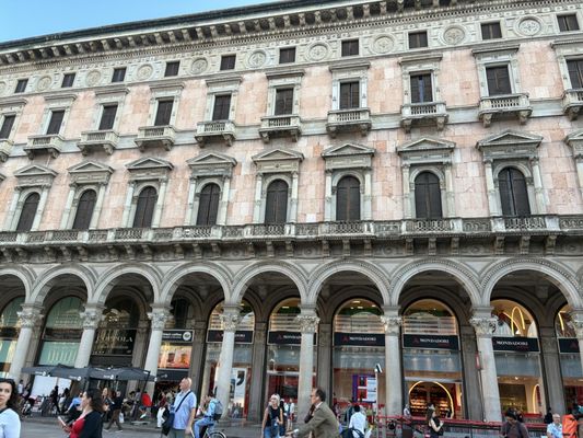 Piazza del Duomo by null