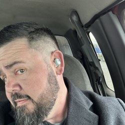 AK Fadez Barbershop - Haircut