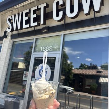 Sweet Cow - Half a scoop of mint chocolate chip & half of coffee heath - Ice Cream & Frozen Yogurt Near Me - Denver, Colorado