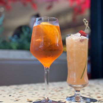 Cafe Americano - Aperol $15 (left) and regular lemonade (right) for $11 with ton of ice. No bueno - Breakfast & Brunch Near Me - Miami, Florida