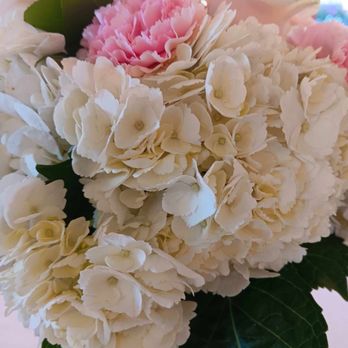 Amazing Flowers - Florists Near Me - Baypoint , California