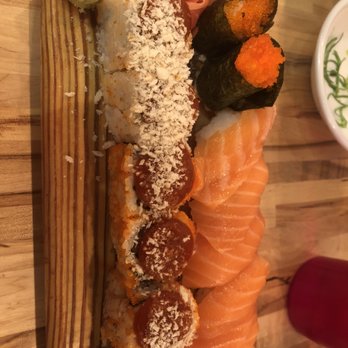 Shinju Sushi - Japanese Near Me - Chicago, Illinois