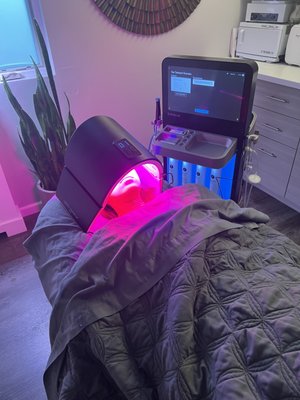 Hydrafacial - Take your HYDRAFACIAL to the platinum level with HYDRAFACIAL boosters! Encore Esthetics calls the “Wrinkles be Gone”, “Dark Spots be Gone”, “Redness be Gone” and after the owner’s personal monthly regimen “ THE MONICA”. All platinum Hydrafacial’s include the standard, boosters, lymphatic drainage and LED Elipsa session. $275-$400 Hydrafacial - Take your HYDRAFACIAL to the platinum level with HYDRAFACIAL boosters! Encore Esthetics calls the “Wrinkles be Gone”, “Dark Spots be Gone”, “Redness be Gone” and after the owner’s personal monthly regimen “ THE MONICA”. All platinum Hydrafacial’s include the standard, boosters, lymphatic drainage and LED Elipsa session. $275-$400