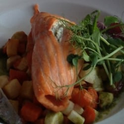 Hamnkrogen - Lax i laxen på Hamnkrogen i Gränna. Smarrigt!