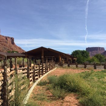 Red Cliffs Lodge Moab - Hotels Near Me - Moab, Utah