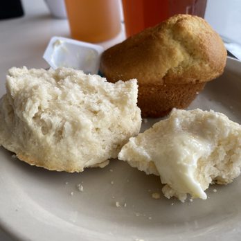 Luckys Cafe - Biscuits and cornbread with real butter - American Near Me - Dallas, Texas Luckys Cafe - Biscuits and cornbread with real butter - American Near Me - Dallas, Texas