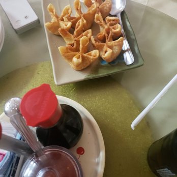 Lee Kitchen - Cheese wonton with crab - Chinese Near Me - Madera, California