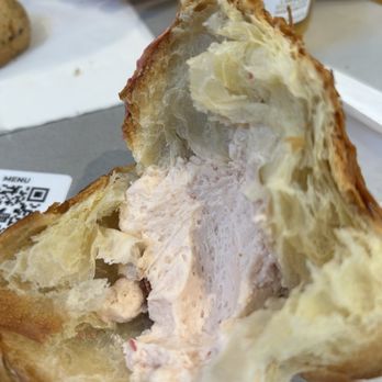 Soloway Coffee - Strawberry Croissant cream - Coffee & Tea Near Me - Chicago, Illinois