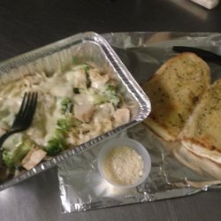 Gilby’s Pizza Cravin - Chicken Alfredo dinner