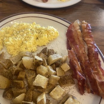 A2Z Cafe - Loved the eggs and Bacon - Breakfast & Brunch Near Me - Indianapolis, Indiana A2Z Cafe - Loved the eggs and Bacon - Breakfast & Brunch Near Me - Indianapolis, Indiana