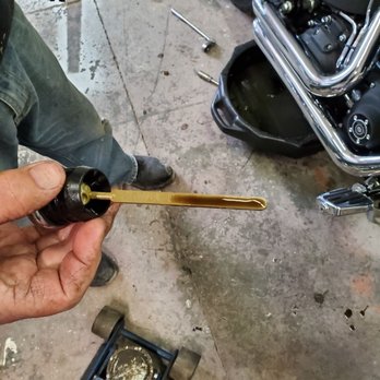 High Desert Harley Davidson - Oil is filthy - Motorcycle Dealers Near Me - Meridian, Idaho