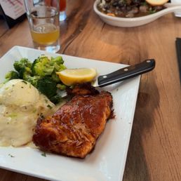 Bourbon glazed salmon, mashed potatoes, broccoli Bourbon glazed salmon, mashed potatoes, broccoli