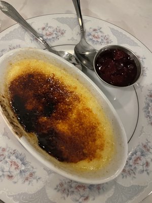 Tonti's Cocktail Bar & Bistro by null