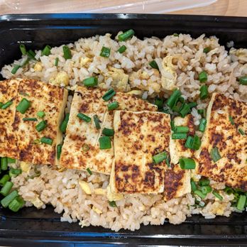 The Rolling Chef 395 - Arroz Chaufa with Tofu. - Food Trucks Near Me - Bishop, California The Rolling Chef 395 - Arroz Chaufa with Tofu. - Food Trucks Near Me - Bishop, California