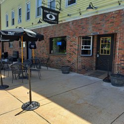 Oak Street Pub & Restaurant
