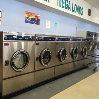 Shelton Laundry - These are the mega-sized machines. $5 for a 25 minute wash cycle. - Laundromat Near Me - Shelton, Washington Shelton Laundry - These are the mega-sized machines. $5 for a 25 minute wash cycle. - Laundromat Near Me - Shelton, Washington