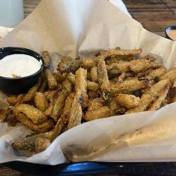 Flatiron bites & brews - Pickle fries - Cocktail Bars Near Me - Albuquerque, New Mexico