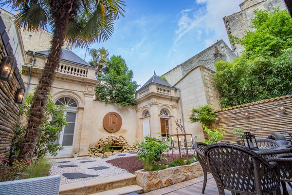 Hotel Des Quinconces by null