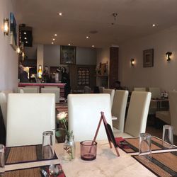 Pra Thai - Main dining room.