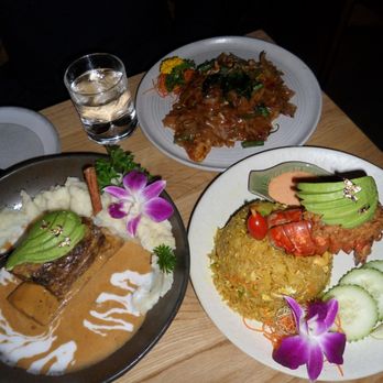 Paya Thai - Pad See Ew (Top), Braised Short Ribs (Left), Lobster Pineapple Fried Rice (Right) - Thai Near Me - Atlanta, Georgia Paya Thai - Pad See Ew (Top), Braised Short Ribs (Left), Lobster Pineapple Fried Rice (Right) - Thai Near Me - Atlanta, Georgia