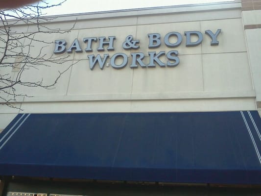 BATH & BODY WORKS - Updated June 2025 - 16 Reviews - 8200 Perry Hall ...