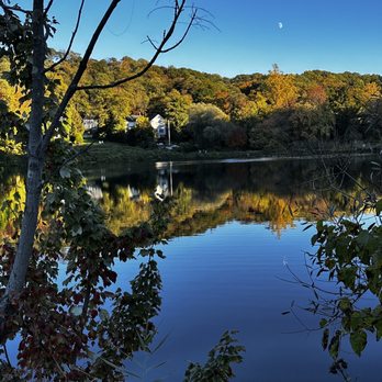 Roslyn Pond Park - Parks Near Me Roslyn Pond Park - Parks Near Me