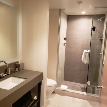 Hyatt Regency Seattle - Great shower - Hotels Near Me - Seattle, Washington Hyatt Regency Seattle - Great shower - Hotels Near Me - Seattle, Washington