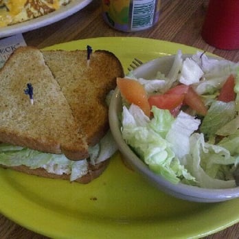 Peanuts Deluxe Cafe - Diners Near Me - San Jose, California Peanuts Deluxe Cafe - Diners Near Me - San Jose, California