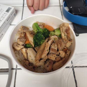 Tenji Ramen - Chicken teriyaki bowl. But they forgot the teriyaki sauce. Brilliant. - Ramen Near Me - Murrieta, California Tenji Ramen - Chicken teriyaki bowl. But they forgot the teriyaki sauce. Brilliant. - Ramen Near Me - Murrieta, California
