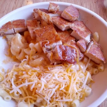 Noodles and Company - Wisconsin mac and cheese with chicken parmesan - Noodles Near Me - Normal, Illinois Noodles and Company - Wisconsin mac and cheese with chicken parmesan - Noodles Near Me - Normal, Illinois