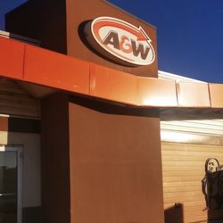 A&W - Entrance