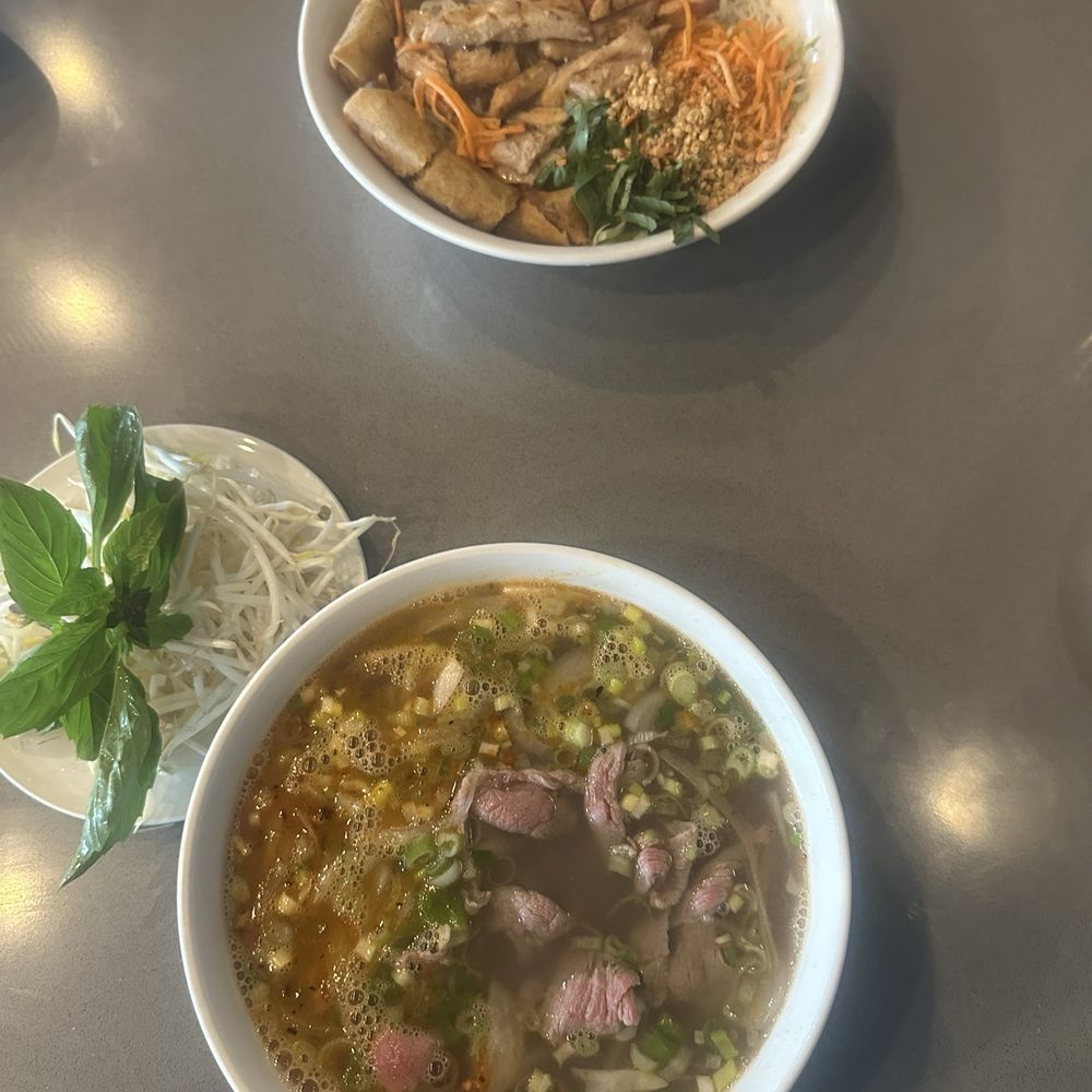 Saigon Pearl Vietnamese Restaurant - #18a peanut beef sate soup and #32 grilled chicken vermicelli - Vietnamese Near Me - Calgary, Alberta Saigon Pearl Vietnamese Restaurant - #18a peanut beef sate soup and #32 grilled chicken vermicelli - Vietnamese Near Me - Calgary, Alberta
