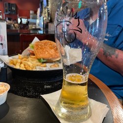 Wing Daddy's - Buffalo chicken sandwich and beer