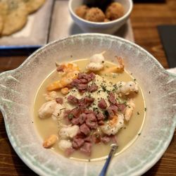 Cajun Roux Bar & Grill - Shrimp and grits