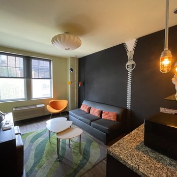 ACME Hotel Chicago, Outset Collection by Hilton - Hotels Near Me - Chicago, Illinois ACME Hotel Chicago, Outset Collection by Hilton - Hotels Near Me - Chicago, Illinois
