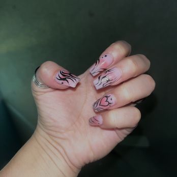 Vibrant Nail Spa - Full Set - Nail Salons Near Me - Rialto, California